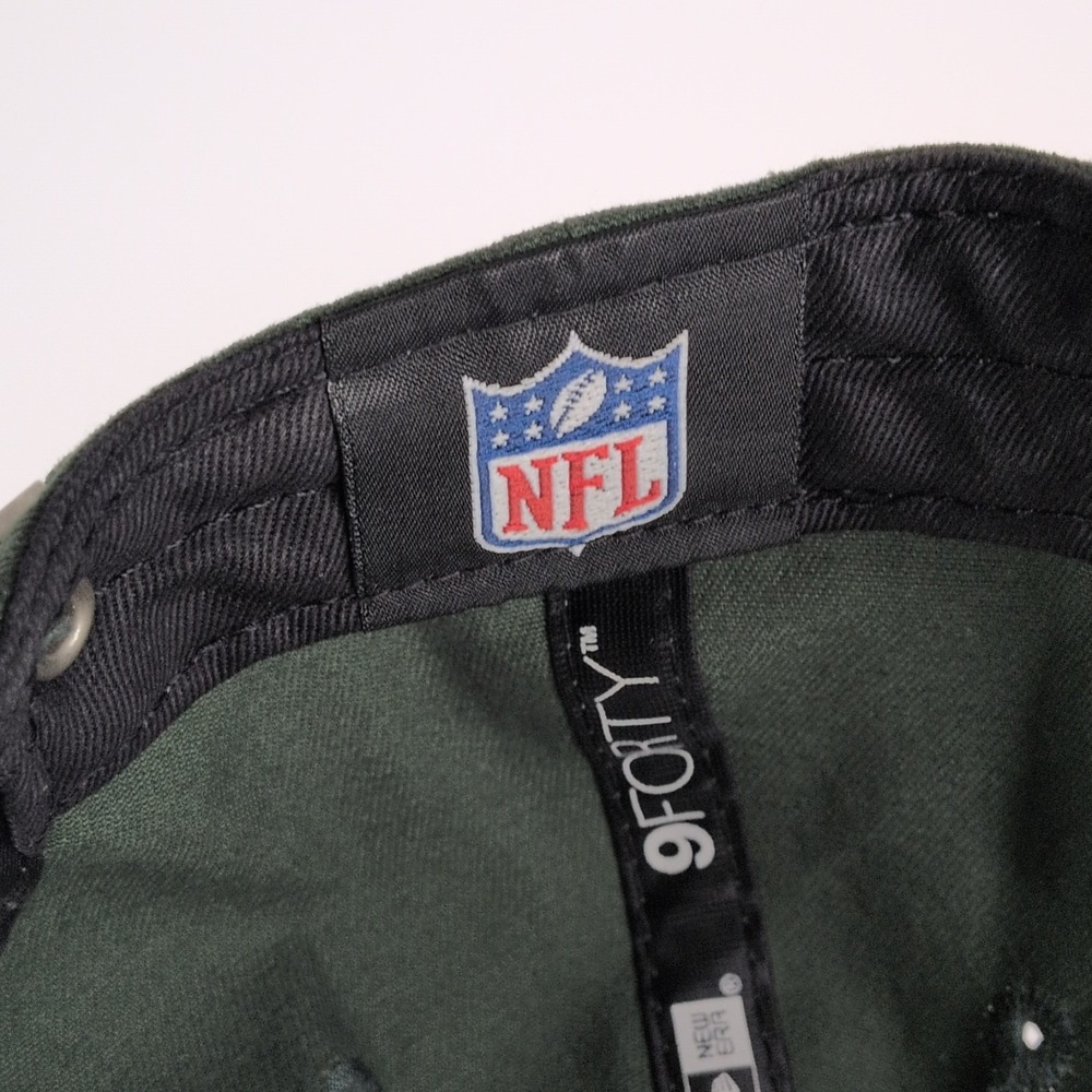 New Era Green Bay Packers Women Adjustable Cap Green/White Sequin Logo - Picture 6 of 10
